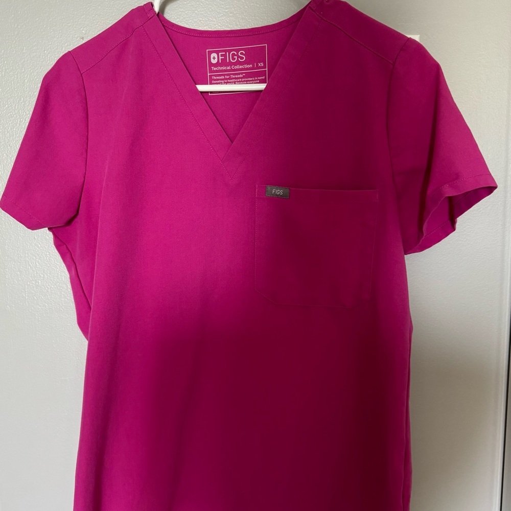 Women’s XS Electric Orchard Catharina One-Pocket Scrub Top